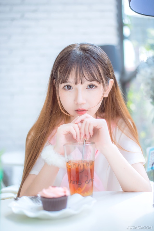 “拿下！”刘璝冷哼一声，厉声喝道。